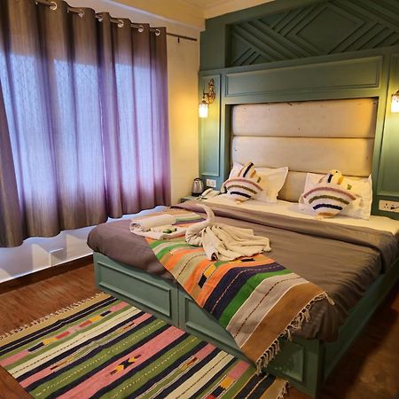 Hotel The Mussoorie International Exterior photo