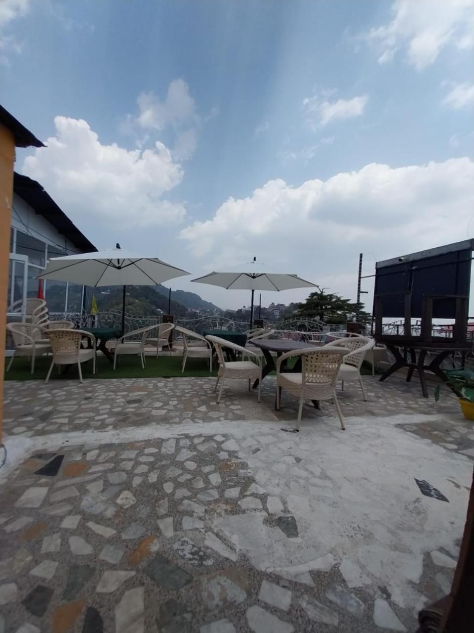 Hotel The Mussoorie International Exterior photo