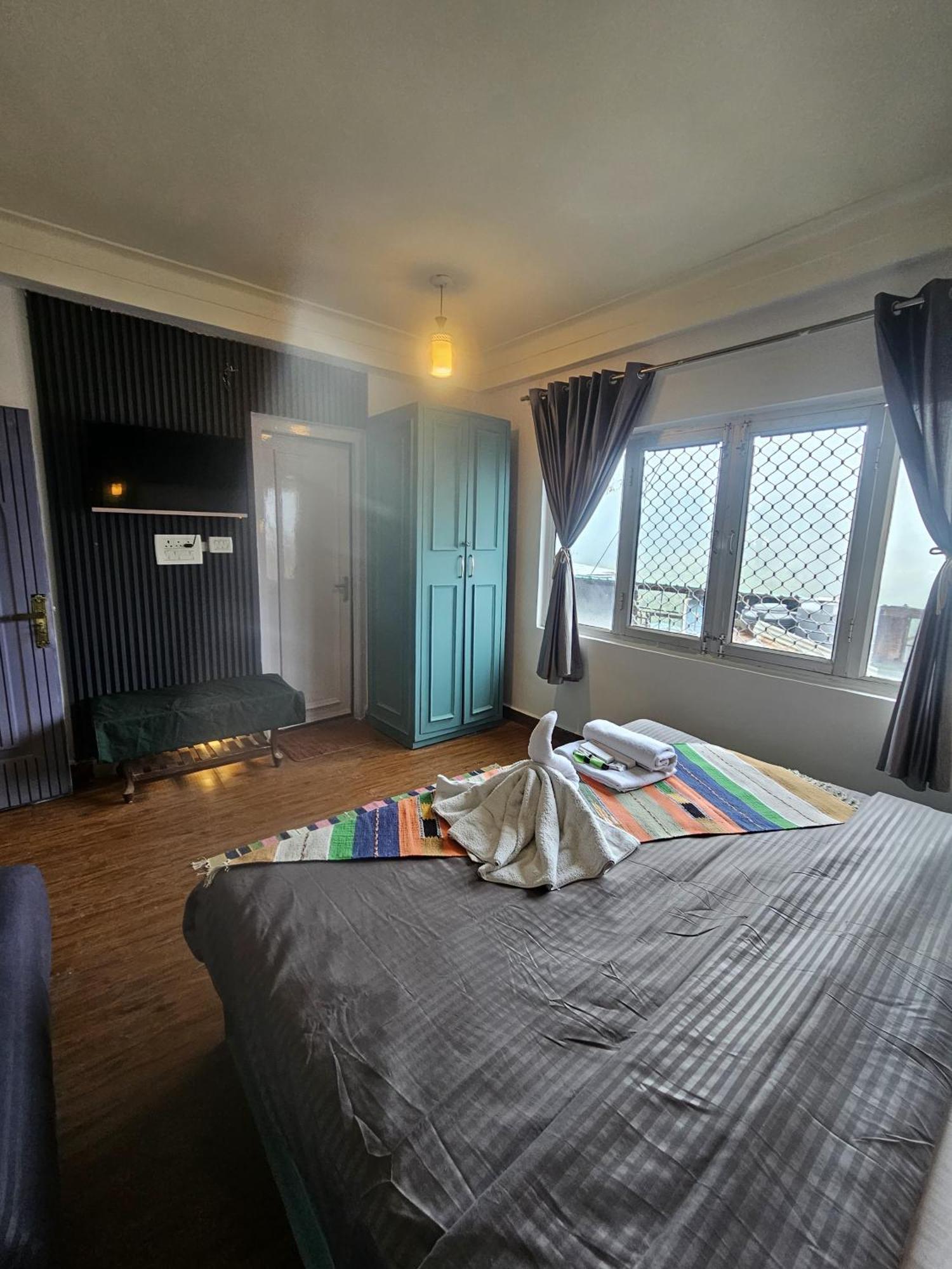 Hotel The Mussoorie International Exterior photo