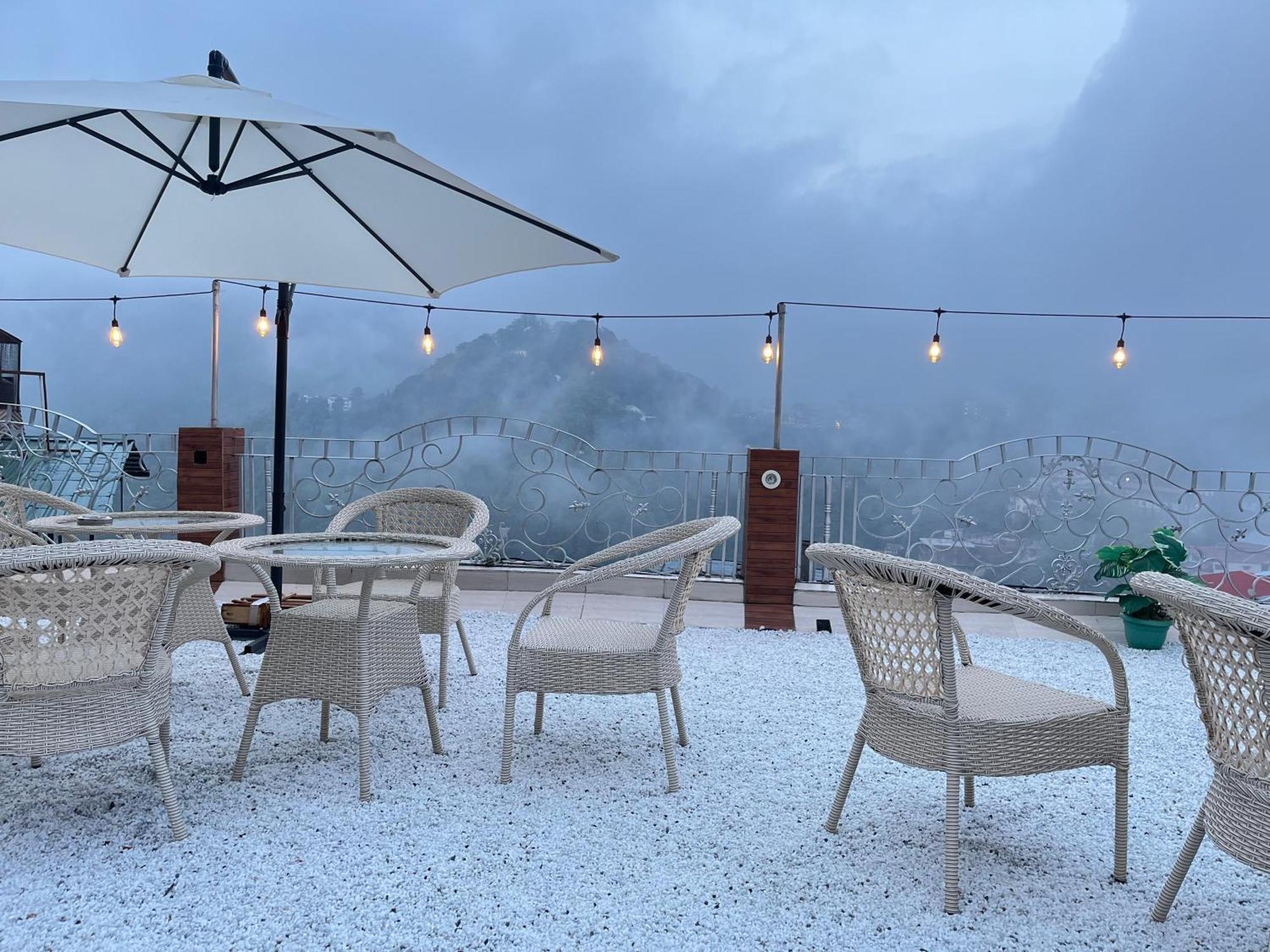 Hotel The Mussoorie International Exterior photo